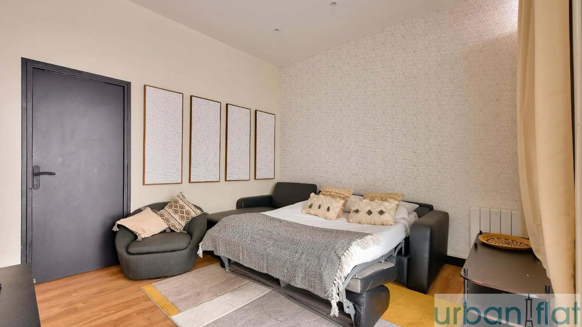 159 - Urban Beautiful Brand New Flat In Paris Apartment 0*,  France